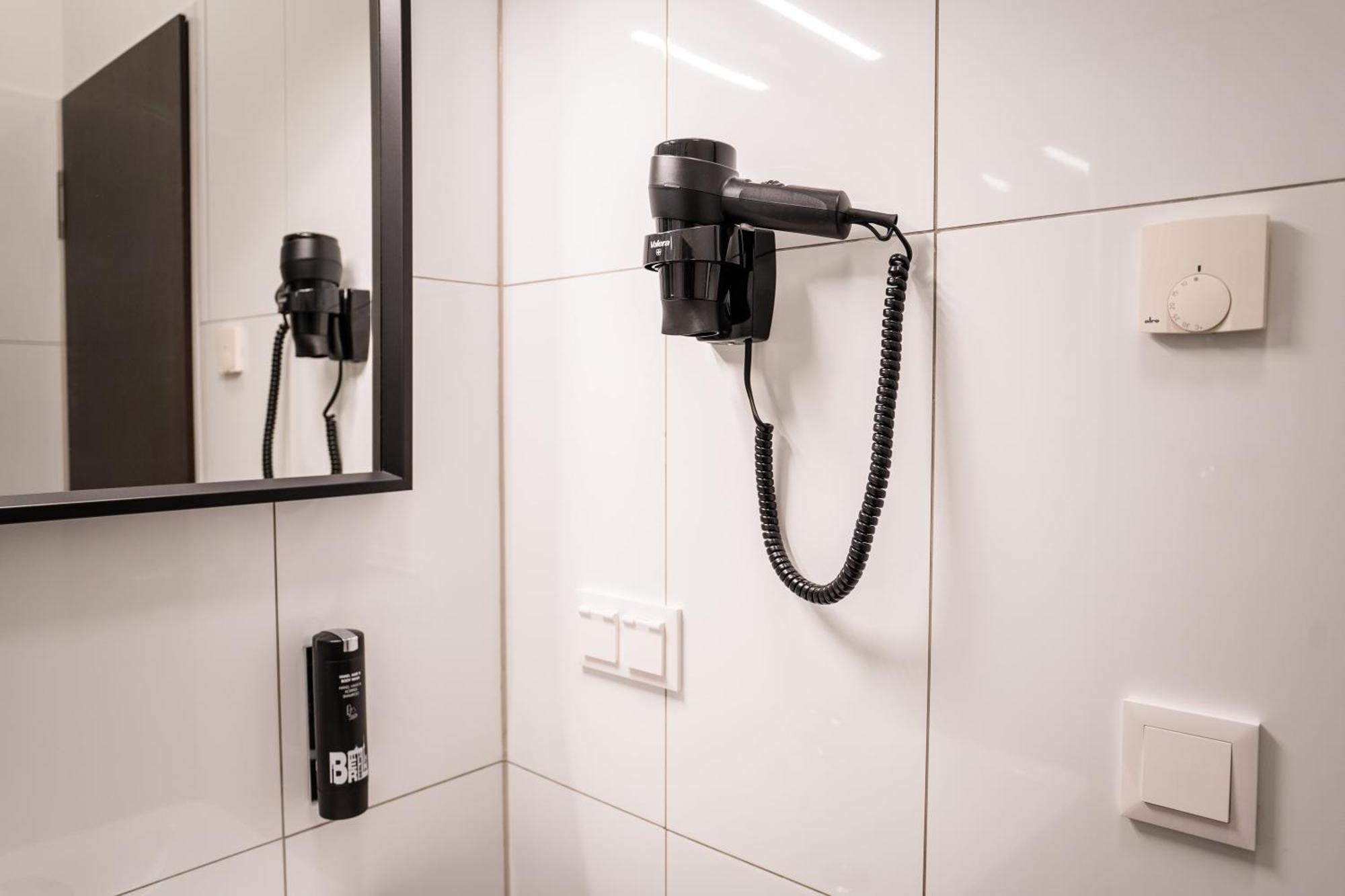 Apartmenthaus Berlin Neukoelln Luaran gambar