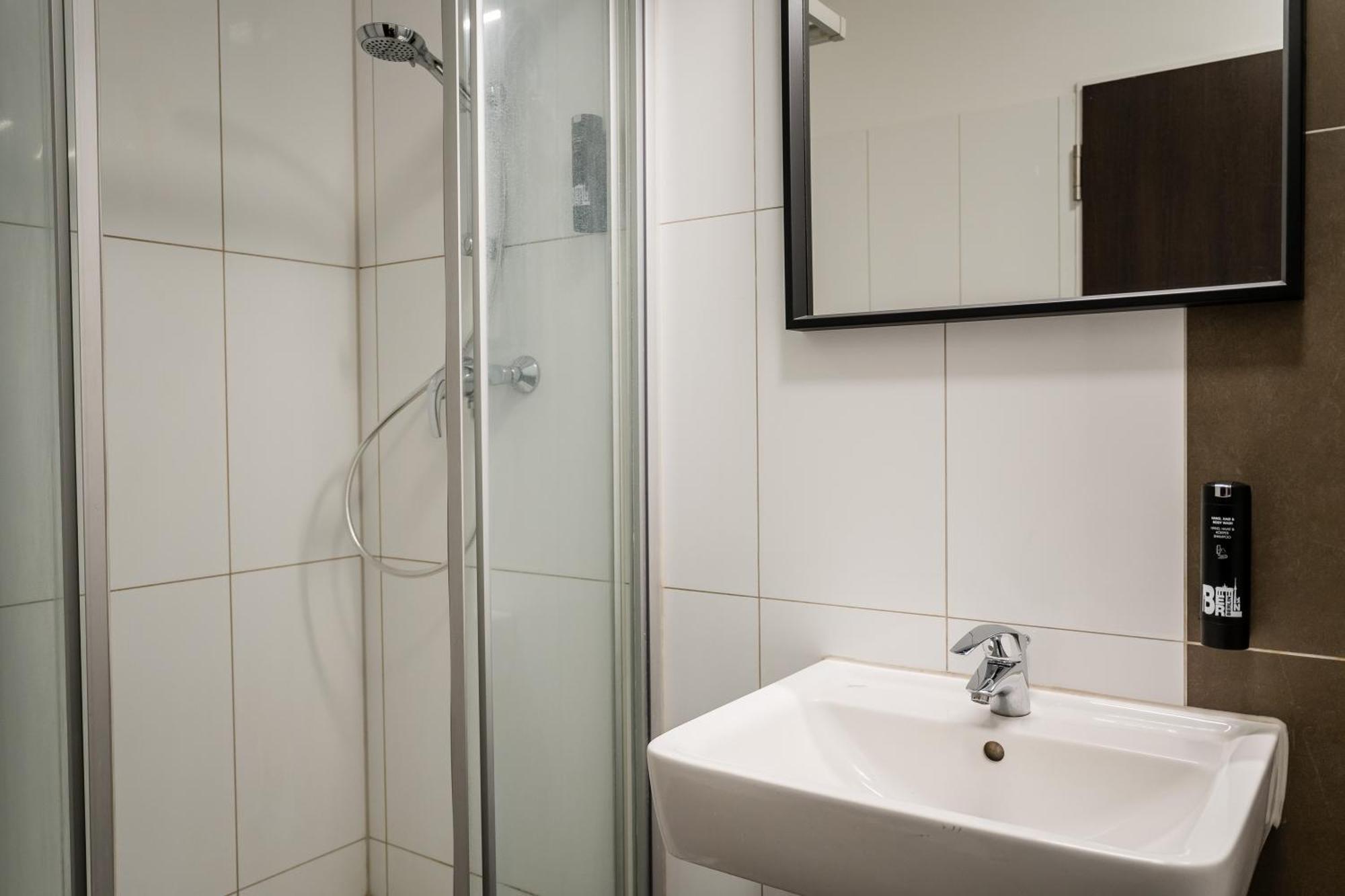 Apartmenthaus Berlin Neukoelln Luaran gambar