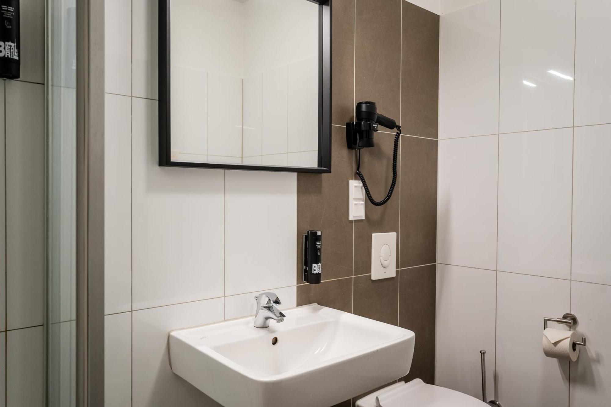 Apartmenthaus Berlin Neukoelln Luaran gambar
